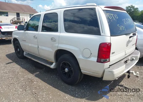 2005 Cadillac Escalade Standard z USA, uszkodzony, nr VIN 1GYEK63N85R121575